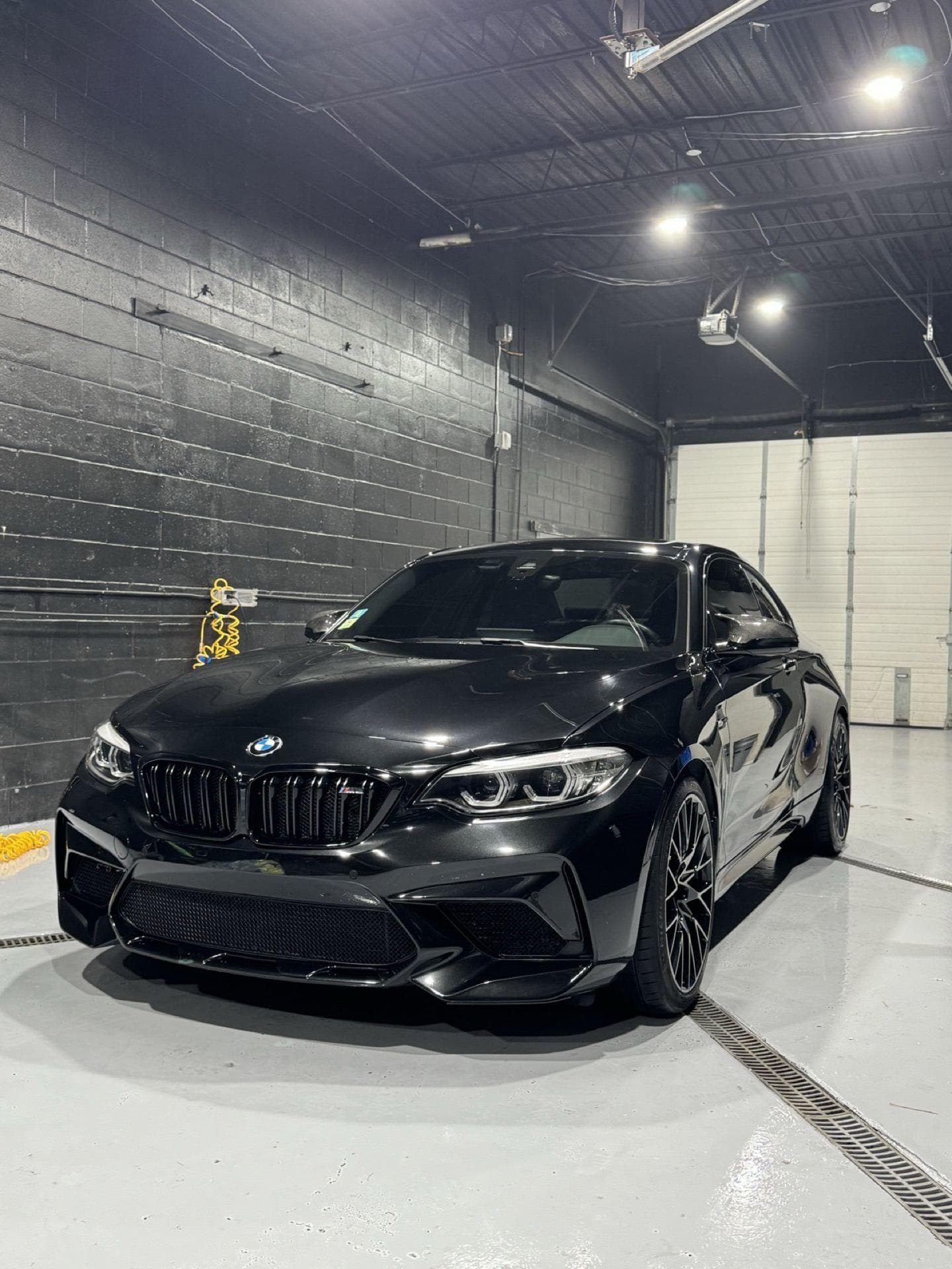 Ceramic coating hydrophobic finish